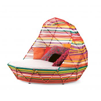 Tropicalia Daybed